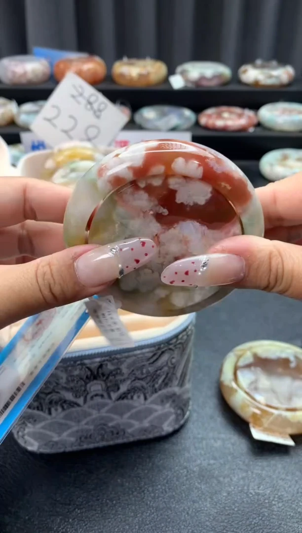 未镶嵌手镯石英质玉（59圈口）赠送镯心