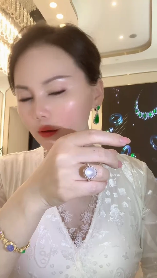 18K金镶嵌戒指翡翠D16