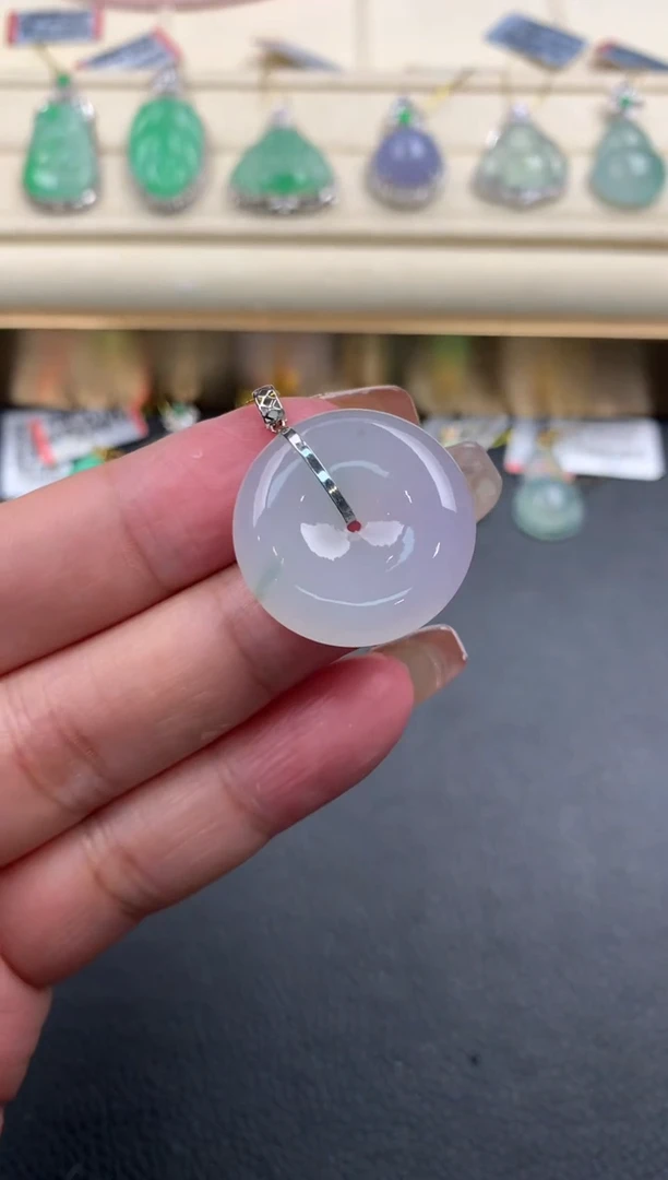 【闪购商品】翡翠颈饰18K金镶嵌Q17