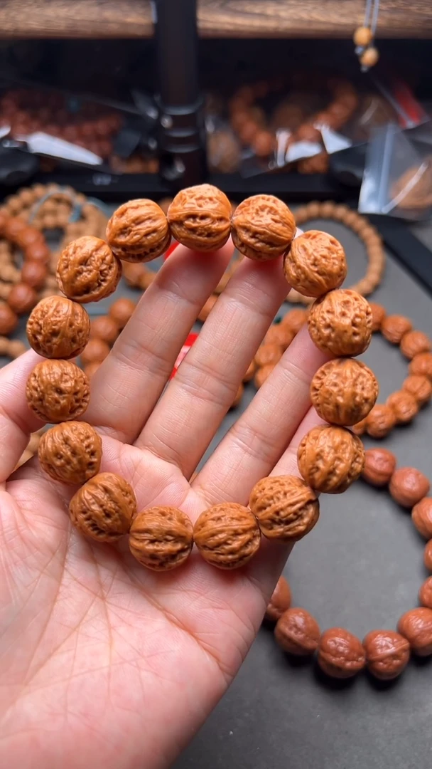 文玩核桃手串京八棱