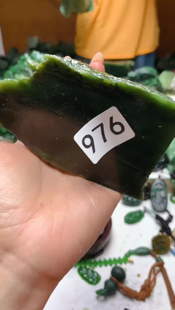 未镶嵌和田玉（碧玉）珠宝半成品1