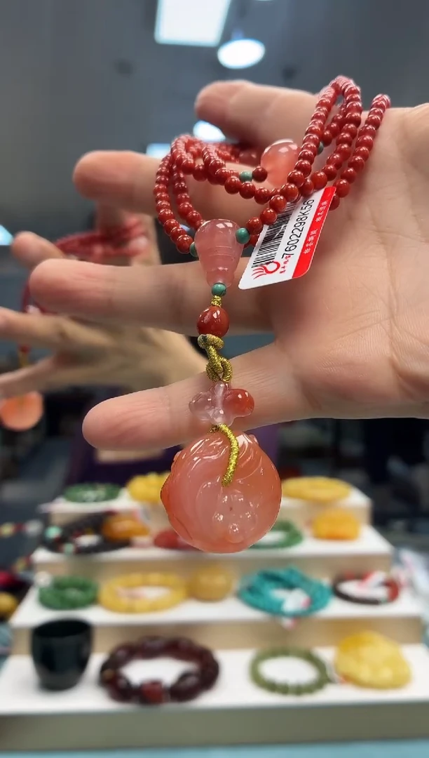 颈饰未镶嵌南红玛瑙项链