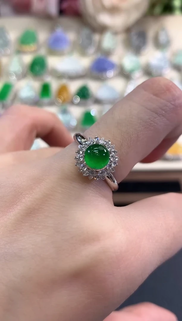 18K金镶嵌戒指翡翠d52