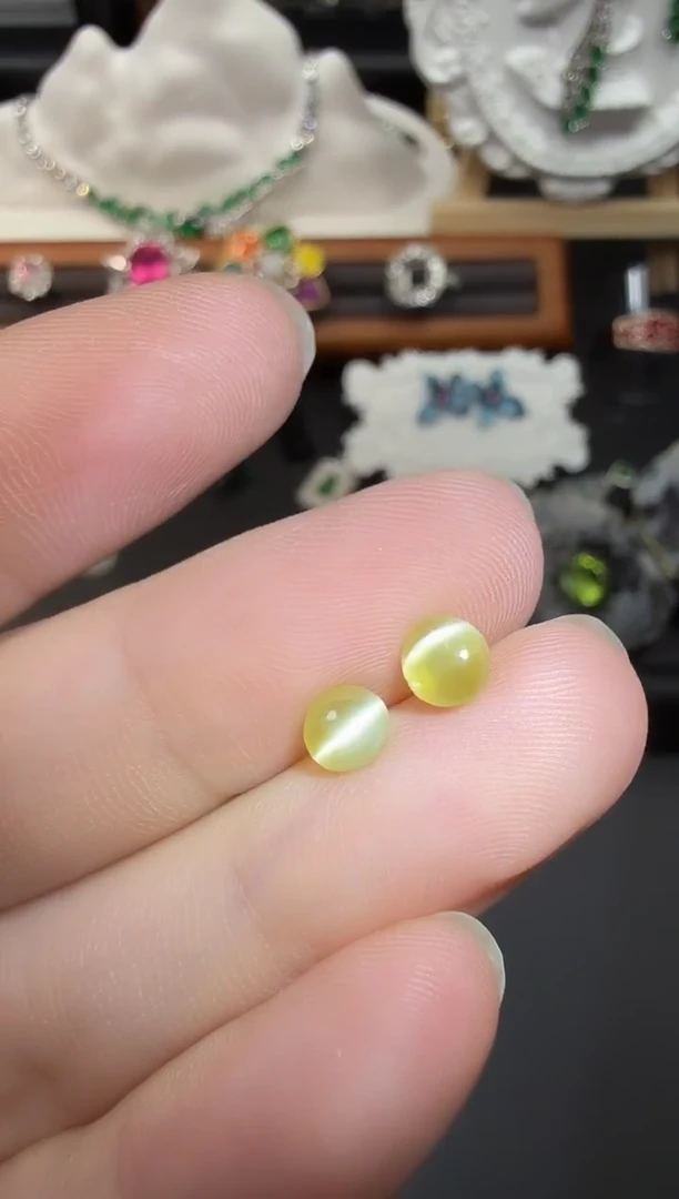 裸石金绿宝石猫眼1.78CT-A239-2P