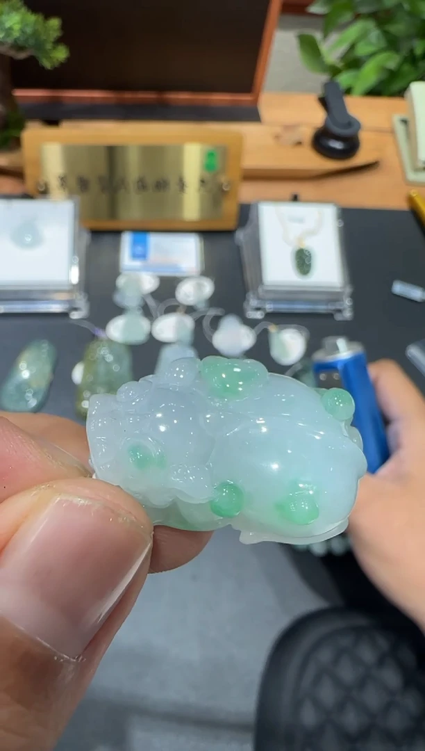 未镶嵌挂件翡翠A货翡翠多样性孤品