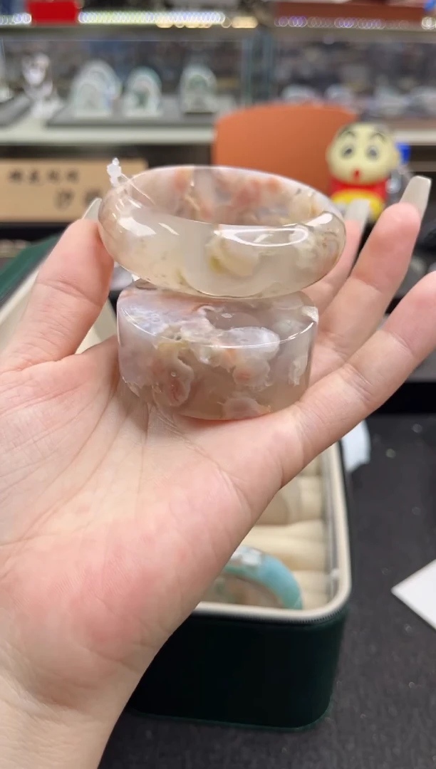 未镶嵌手镯石英质玉尘*丷圈口（赠品镯心）