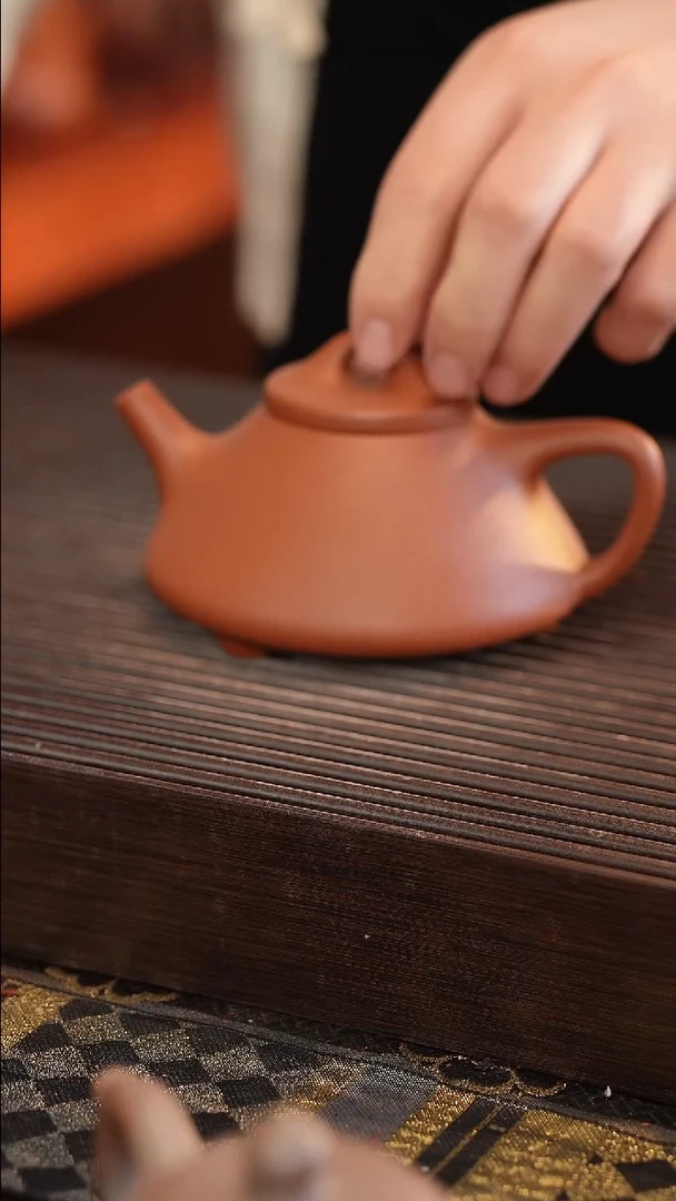 茶壶紫砂原矿手工制作子冶石瓢 220cc