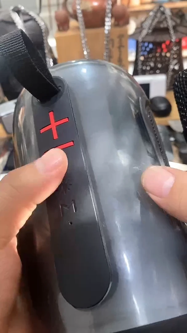 瓷片闪购商品  如图所示