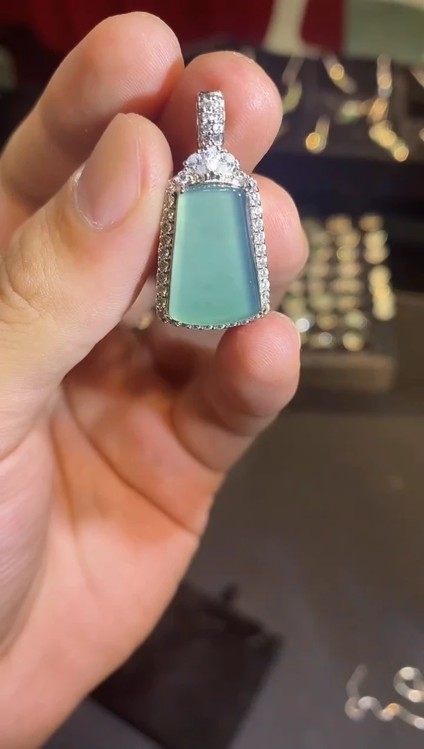 吊坠(不含链)未镶嵌翡翠多样性发货