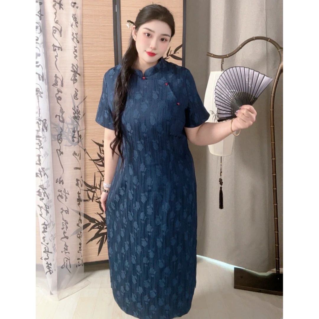 码加加青空逸韵-51201胖MM新中式优雅暗纹提花大号旗袍连衣裙