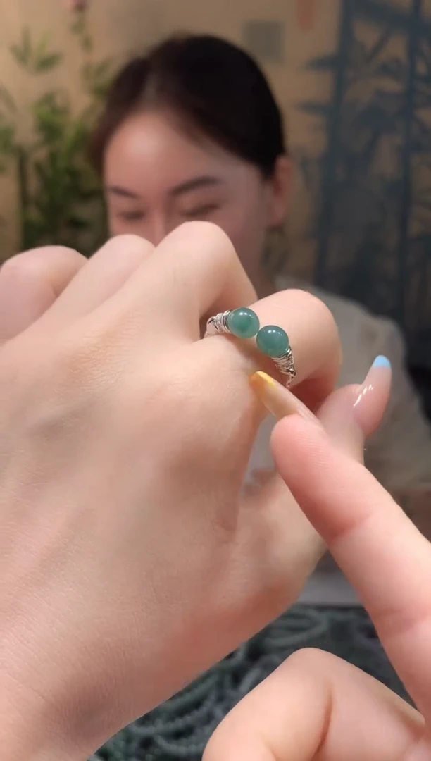 翡翠戒指未镶嵌多样性发一