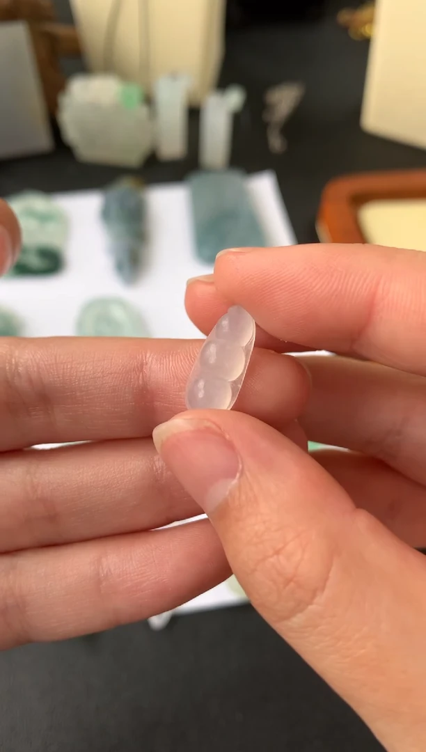 【闪购商品】定制翡翠未镶嵌翡翠