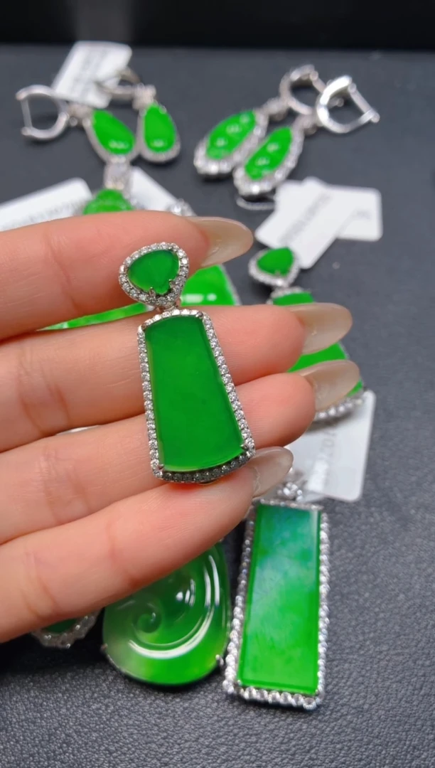 吊坠(不含链)银S925镶嵌翡翠1