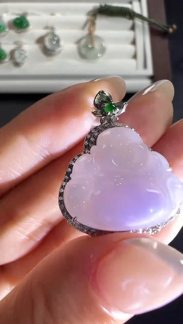 颈饰18K金镶嵌翡翠KBSZ1228-023