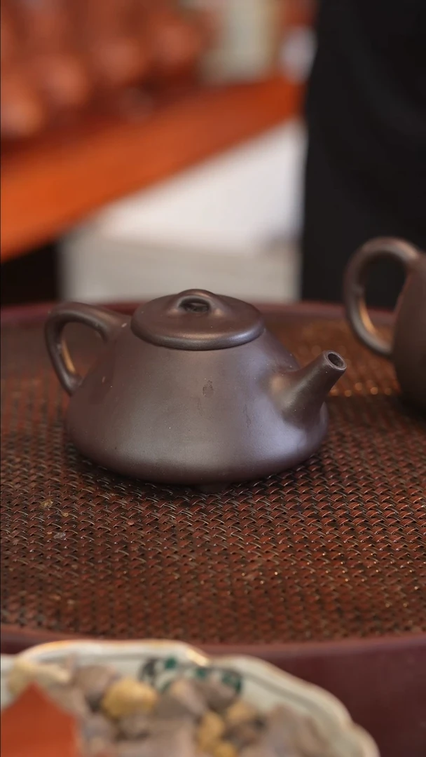 茶壶紫砂子冶石瓢 半手工 紫茄泥 200cc
