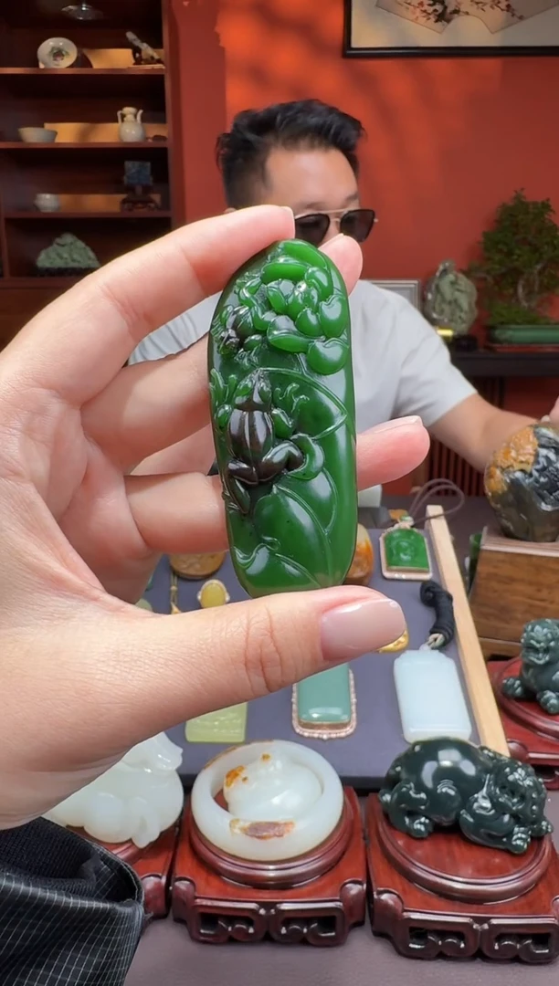 颈饰未镶嵌和田玉碧玉老料呱呱来财