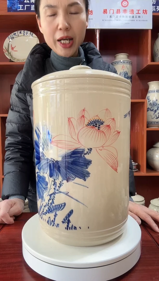 狼*婆直筒荷花茶叶罐高的1个