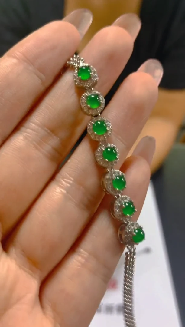 未镶嵌手链翡翠多样性发一