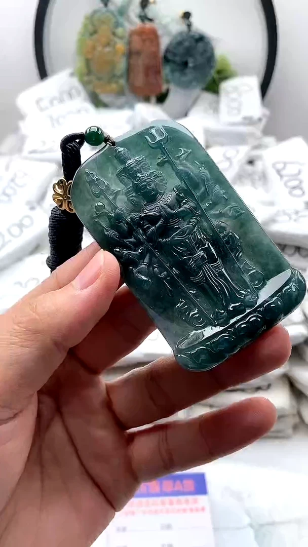 【闪购商品】翡翠颈饰未镶嵌千手观音