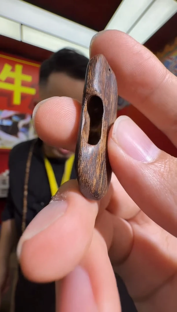 沉香吊坠v212越南多样性发一