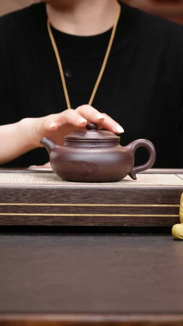 茶壶紫砂深井紫泥  大仿古