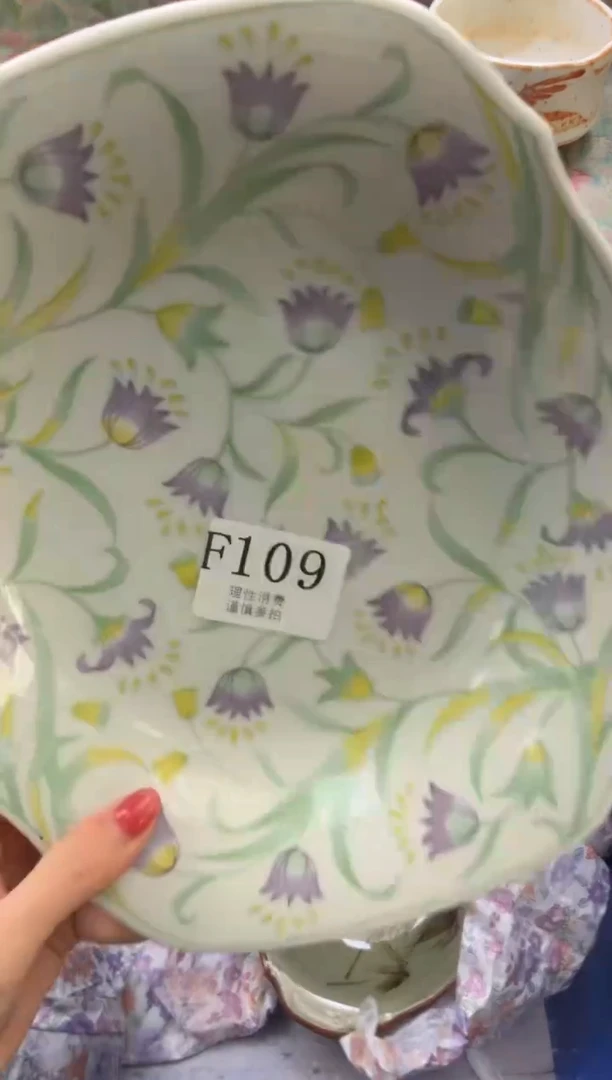 瓷片L***?       F109