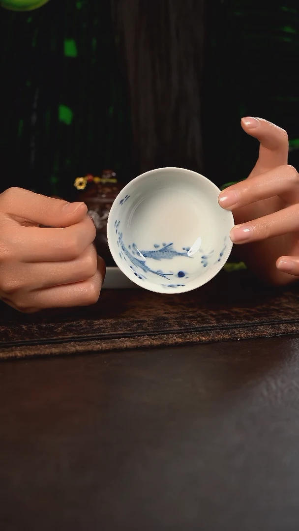 【闪购商品】杯微瑕HLX陶瓷鲶鱼撇口杯