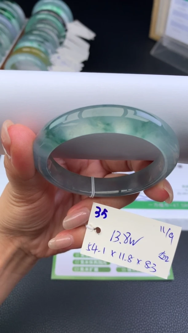 未镶嵌手镯翡翠手镯