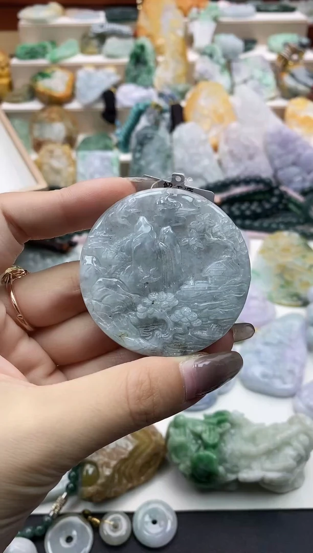 颈饰未镶嵌翡翠1
