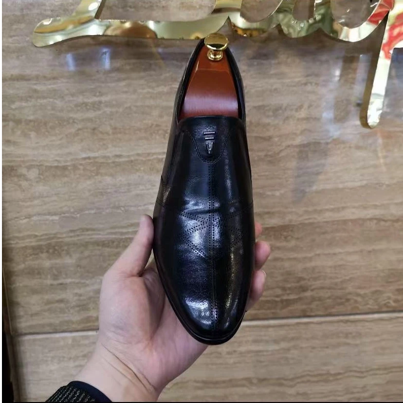 新款高品质全皮面百搭休闲男鞋