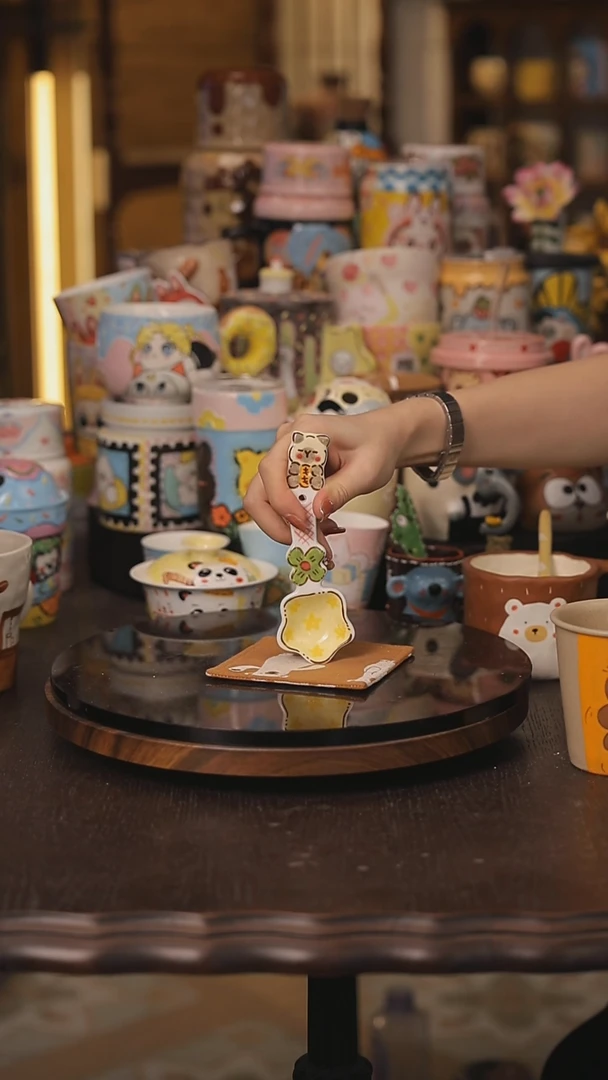 景德镇釉下彩绘设计师款式陶瓷