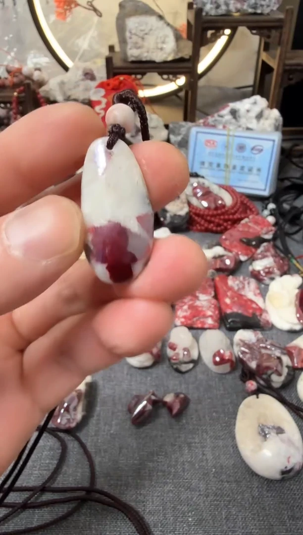 【闪购商品】天然辰砂大晶砂随行吊坠1