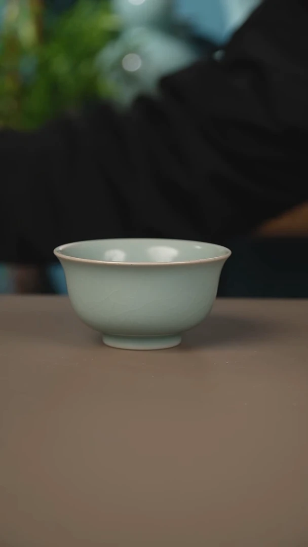 仿古压手杯微暇1