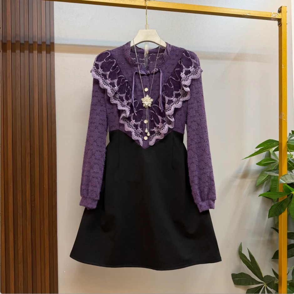 早秋新款时尚洋气蕾丝拼接显瘦连衣裙