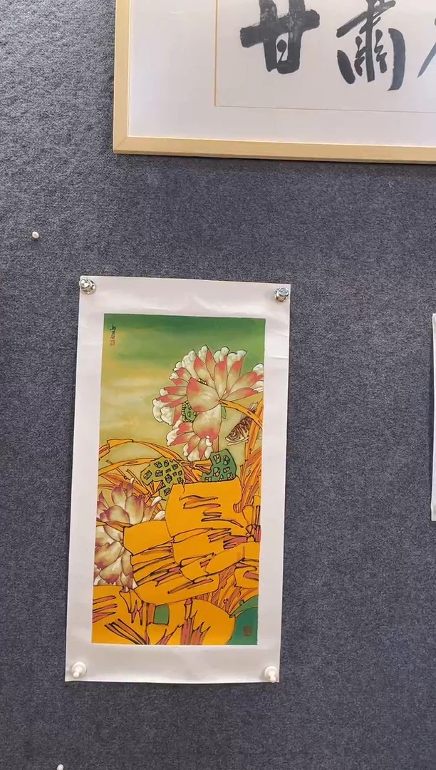 国画8439胡朝S无题花鸟两平尺