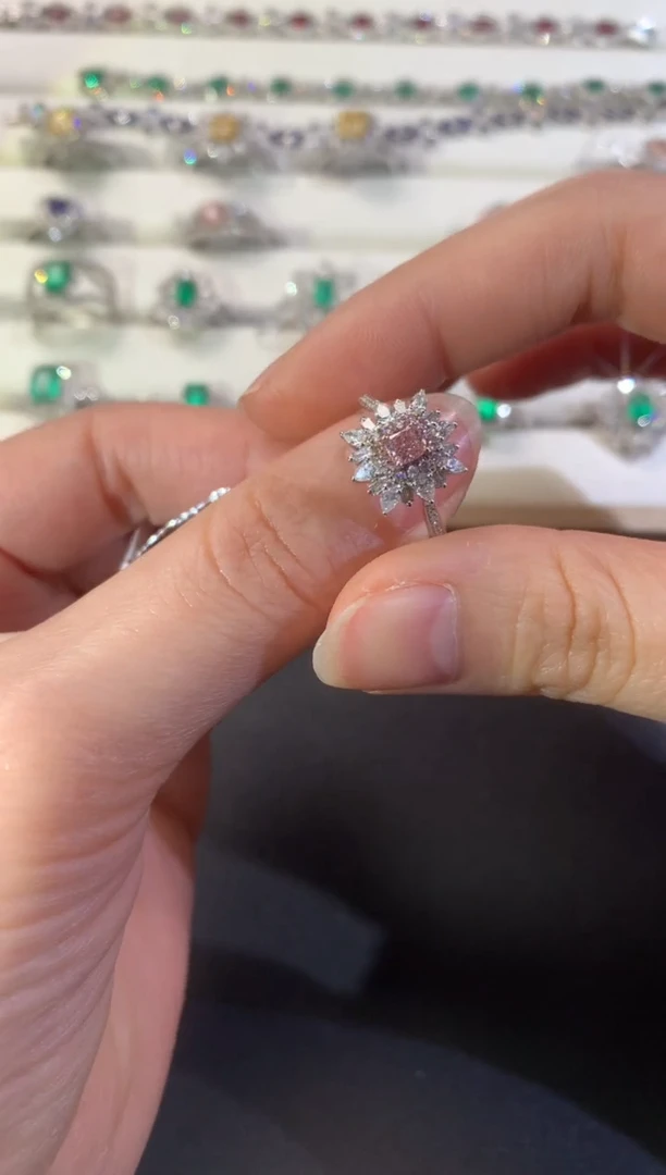 【闪购商品】钻石戒指18K金镶嵌R24|8800