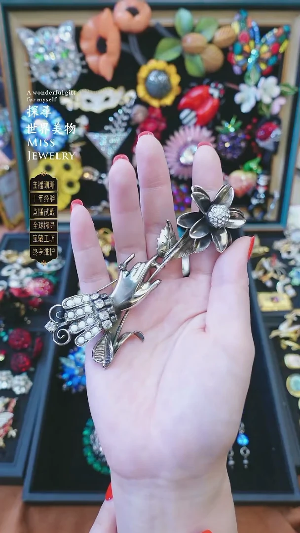 大小姐直播间胸针