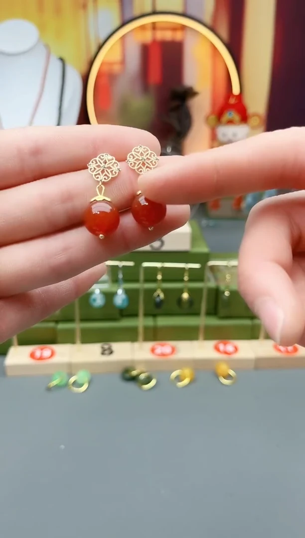 未镶嵌耳钉玛瑙/玉髓710000