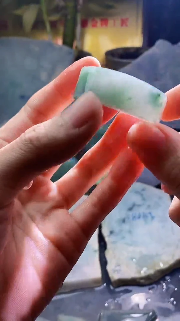 未镶嵌挂件翡翠小雨4