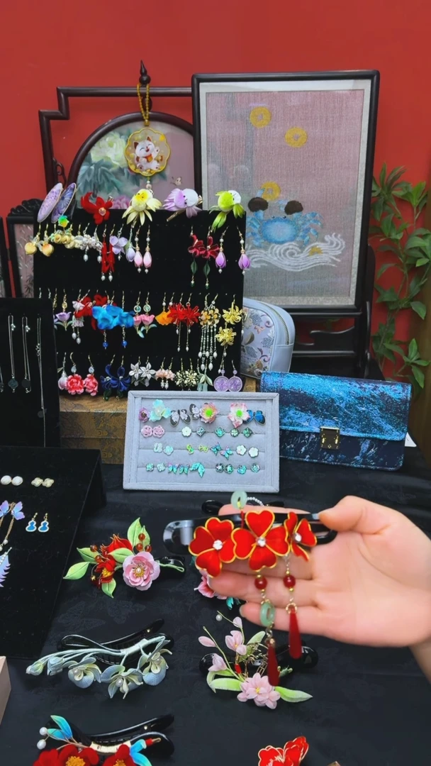 刺绣玫*璐非遗手工绒花饰品