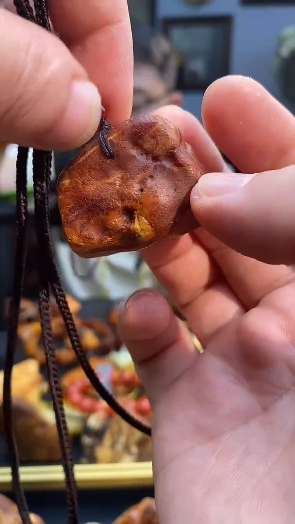 琥珀颈饰未镶嵌吊坠