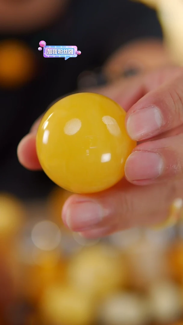 未镶嵌颈饰琥珀42.78焦皮料圆珠42.2mm