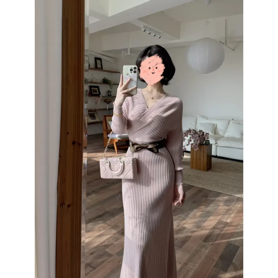 -心动情书-秋季韩系性感辣妹名媛气质时尚显瘦V领针织连衣裙子女