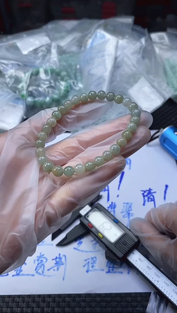 未镶嵌定制翡翠天然缅甸A货翡翠，拍一发一