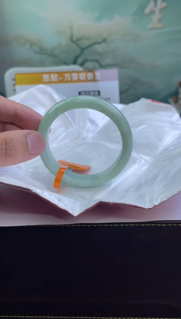 翡翠手镯未镶嵌23翡翠手镯