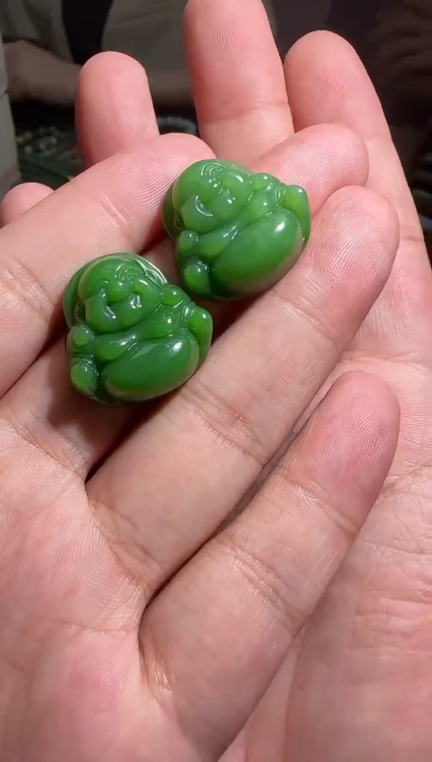 和田玉未镶嵌挂件【钰810】36 7023 多样性发其一