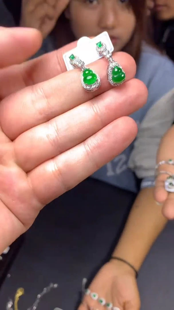 【闪购商品】翡翠耳饰未镶嵌0984701146/多样性发一