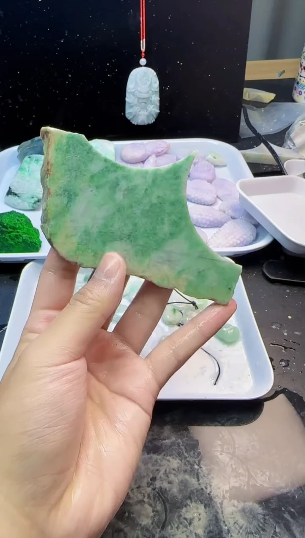 颈饰未镶嵌翡翠有**情063天然A货翡翠