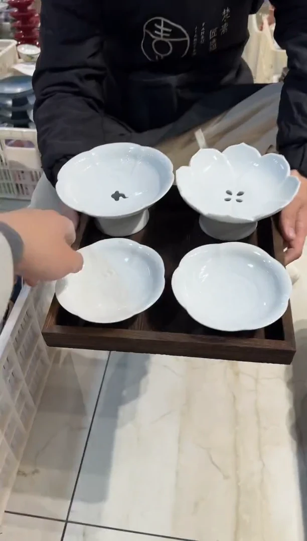 瓷片瓷微瑕商品 介意勿拍 带托盘