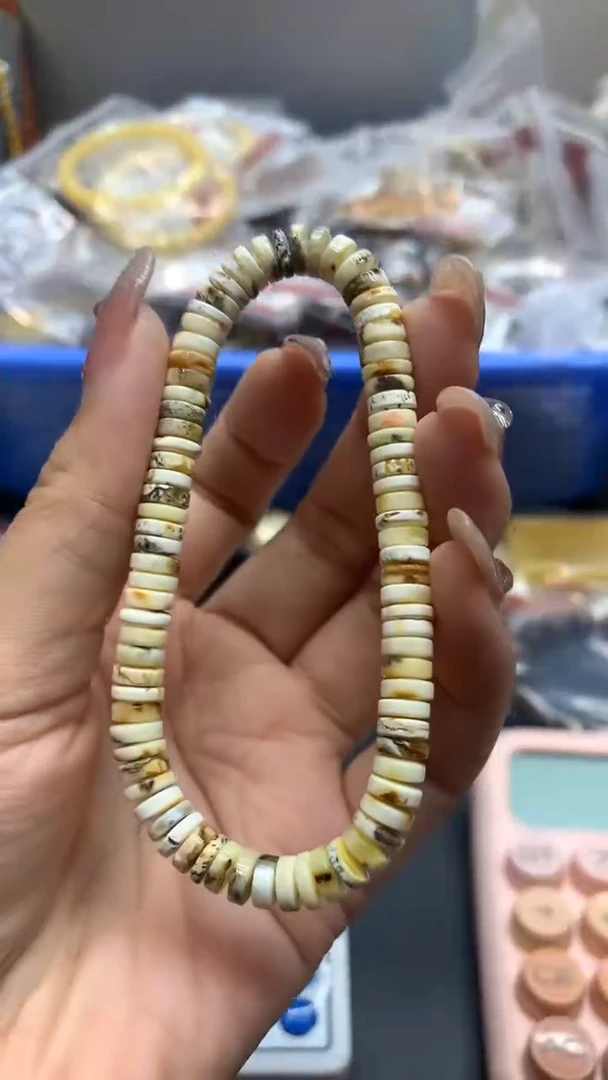 未镶嵌琥珀珠宝奇石1689